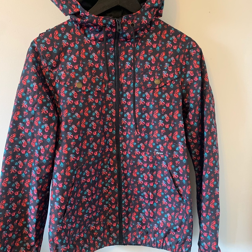 LIKE NEW VOLCOM / Behind Enemy Lines / Windbreaker